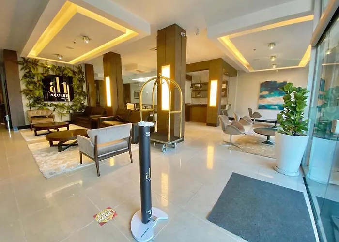 Acores Premium- 5 Minutos Do Moinhos De Vento Hotel 3*