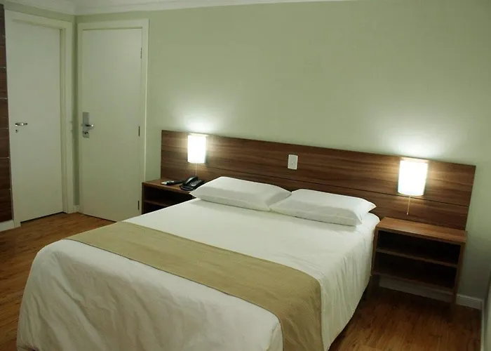 Acores Premium- 5 Minutos Do Moinhos De Vento Hotel