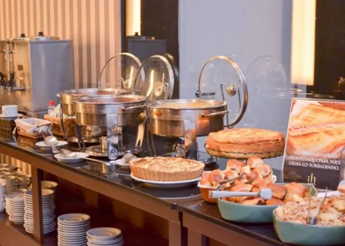 Hotel Acores Premium- 5 Minutos Do Moinhos De Vento Porto Alegre