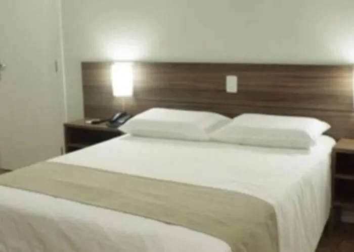 Hotel Acores Premium- 5 Minutos Do Moinhos De Vento 3*
